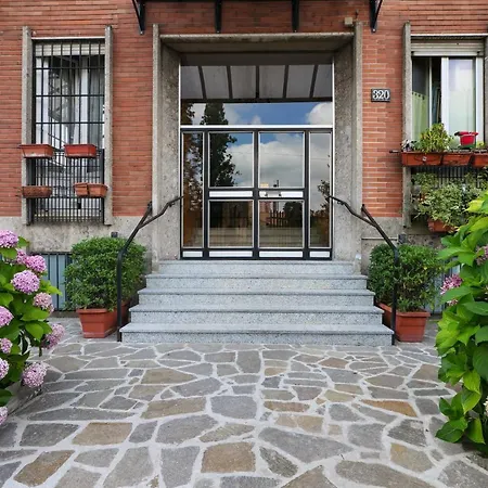 Primopiano - Padova 320 Apartment Milan